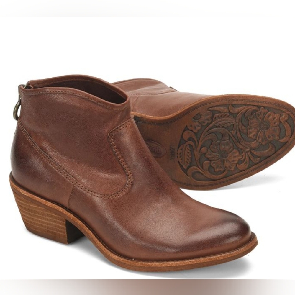 Sofft Aisley Western Italian Leather Booties Brown Size 6